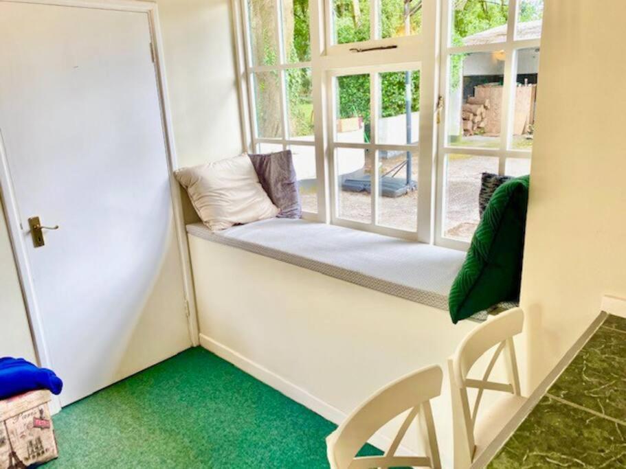 Cosy 2 Bed Cottage Next To Fota Wildlife Park Cork Exterior photo